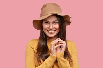 Lena Moore – Thriller Author 